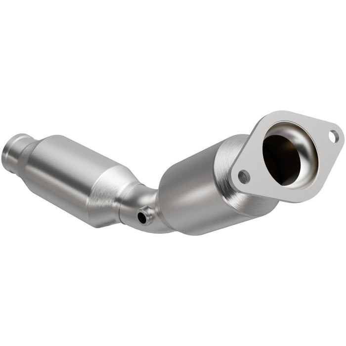 MagnaFlow MagnaFlow OEM Grade Federal/EPA Compliant Direct-Fit Catalytic Converters 52456 Autofit