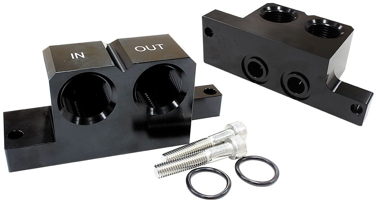 Aeroflow Performance Suits GM LS Series with Front or Rear Sump 90° Oil Block Adapter AF82-2009 Autofit